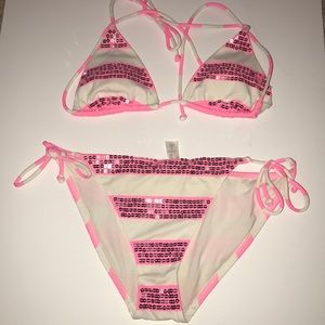 Victoria’s Secret bikini